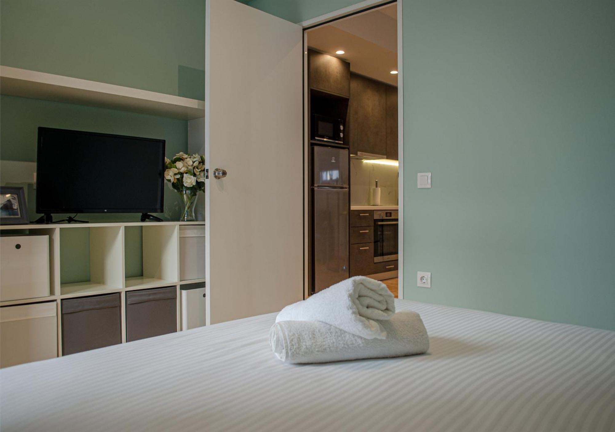 Homey Comfort Apartments Atenas Exterior foto